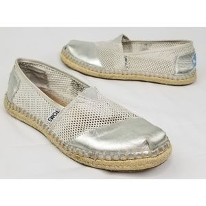Toms Silver Mesh Espadrille Flats Size 6